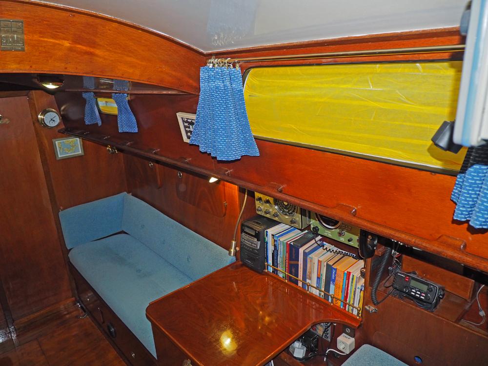 Salon, Accommodatie